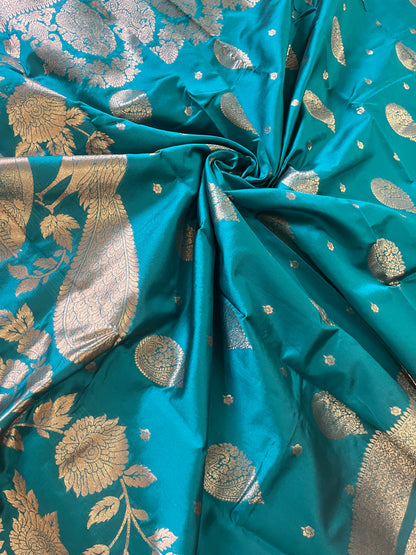 Luxurious Silk Saree with Intricate Peacock Motif & Heavy Zari Work | Festive Events