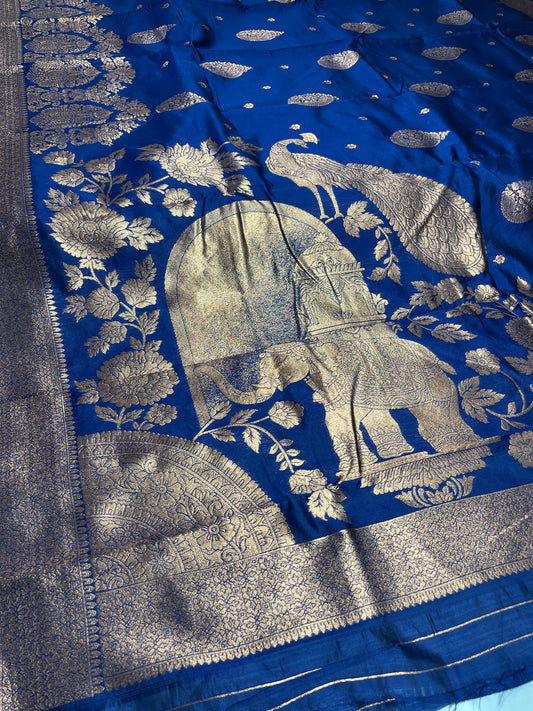 Luxurious Silk Saree with Intricate Peacock Motif & Heavy Zari Work | Festive Events